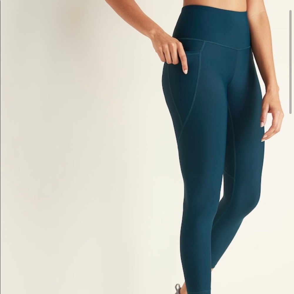 NWT High-Waisted Elevate 7/8 Length Side Leggings